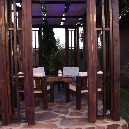 Rixo`s GuestHouse Cîrcea Extérieur photo