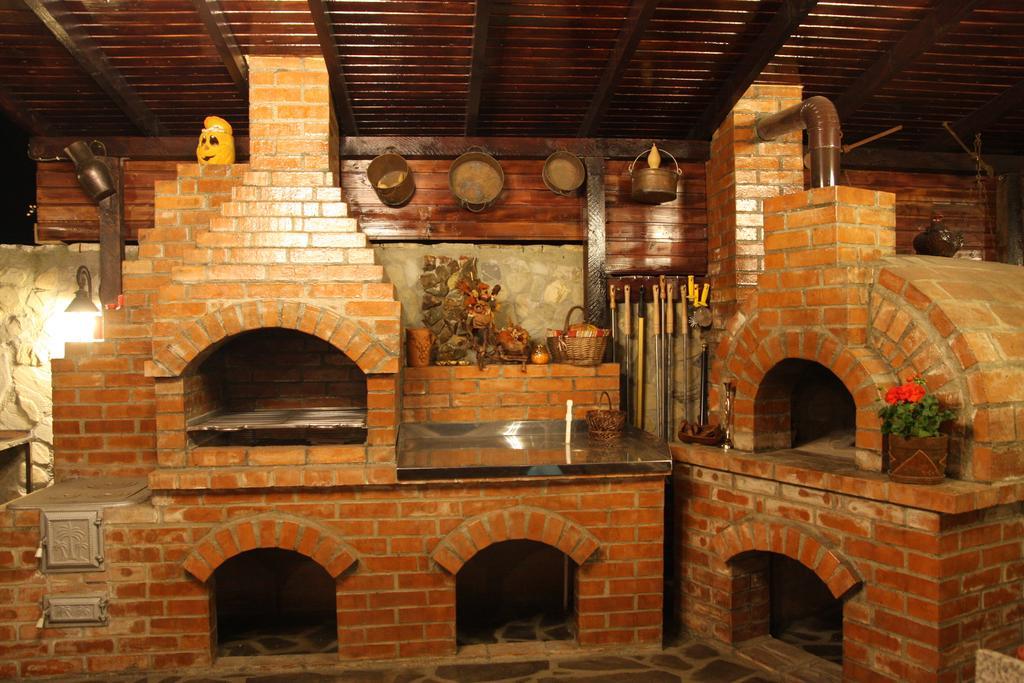 Rixo`s GuestHouse Cîrcea Extérieur photo