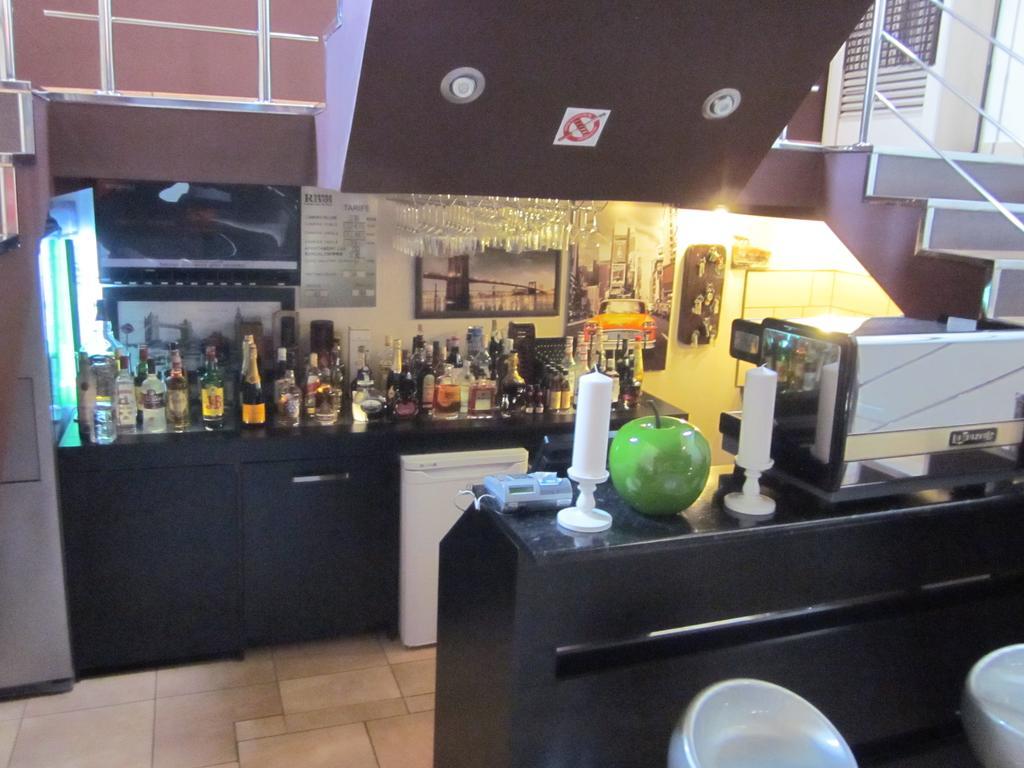 Rixo`s GuestHouse Cîrcea Extérieur photo