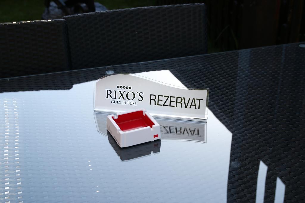 Rixo`s GuestHouse Cîrcea Extérieur photo