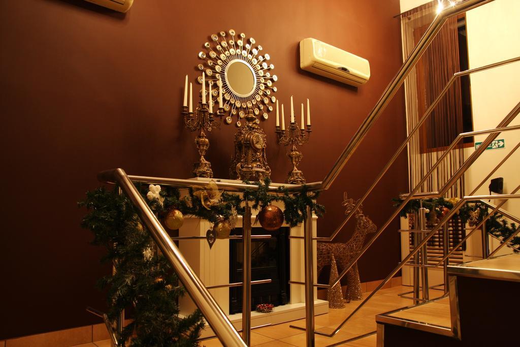 Rixo`s GuestHouse Cîrcea Extérieur photo